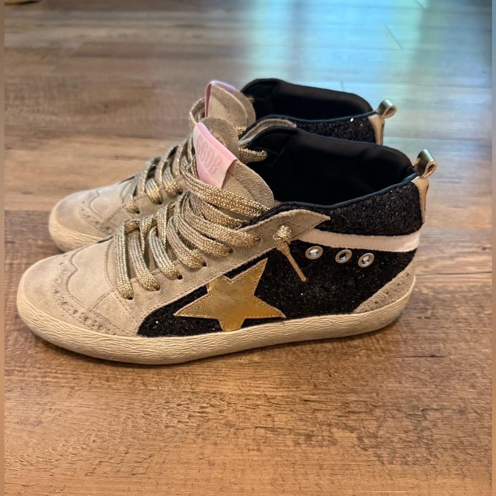 Golden Goose Mid Star Sneaker